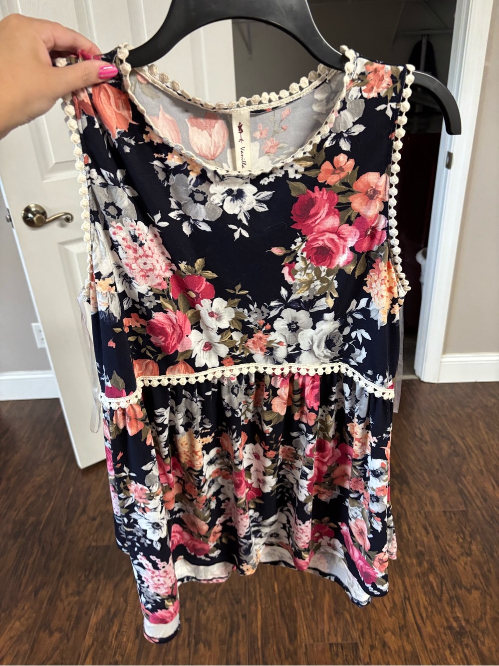 Floral sleeveless top